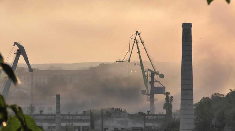 Ρωσία: Πυραυλικές επιθέσεις σε λιμενικούς χώρους με σιτηρά στην Οδησσό