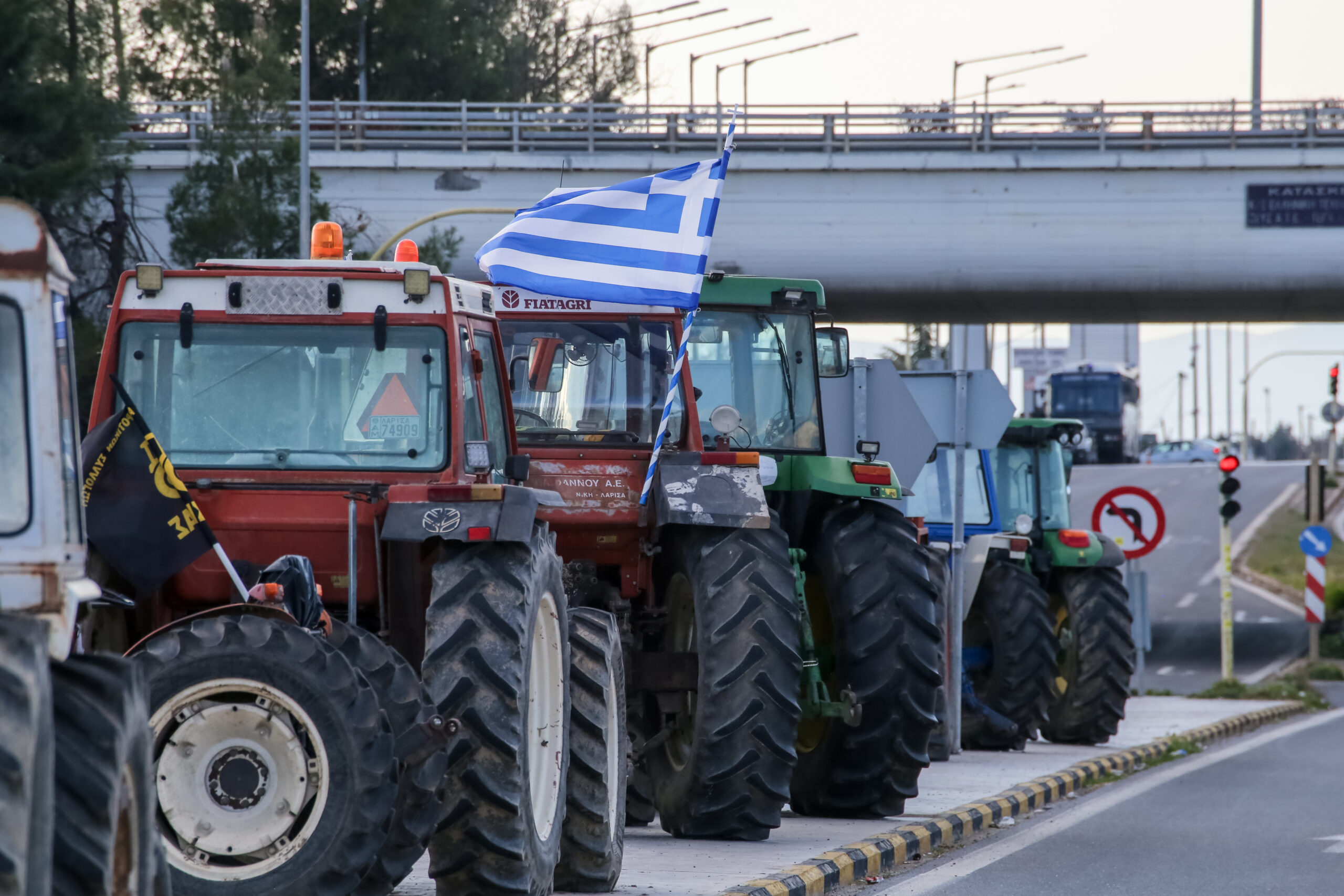 Θεσσαλονίκη | Αγρότες αναμένεται να αποκλείσουν την Εγνατία στο ρεύμα προς Βέροια