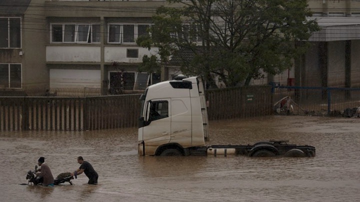 Στους 126 οι νεκροί από τις πλημμύρες στη νότια Βραζιλία – Αναμένονται νέες σφοδρές βροχοπτώσεις