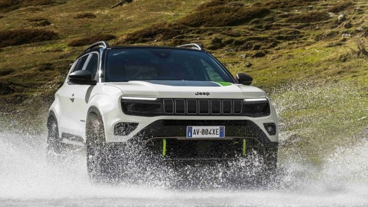 Η τετρακίνητη έκδοση του Jeep Avenger εξασφαλίζει υψηλές ικανότητες σε κάθε καιρό και έδαφος