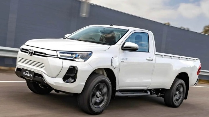 Ηλεκτρικό Hilux ετοιμάζεται να βγάλει η Toyota