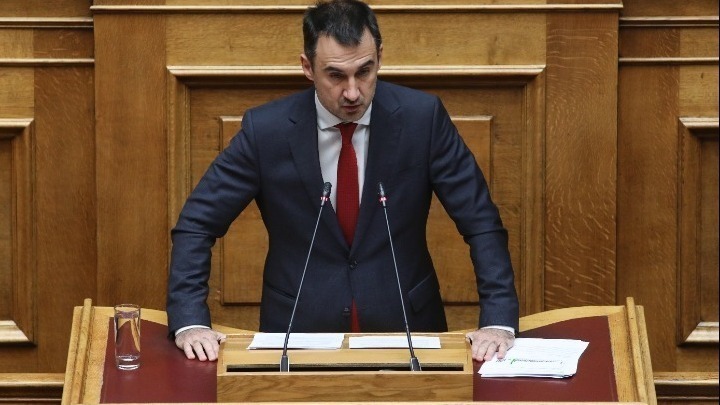 Αλ. Χαρίτσης: Τι νταλκάς έπιασε την κυβέρνηση μες στο κατακαλόκαιρο να κλείσει αυτή την εκκρεμότητα των 27 ετών;