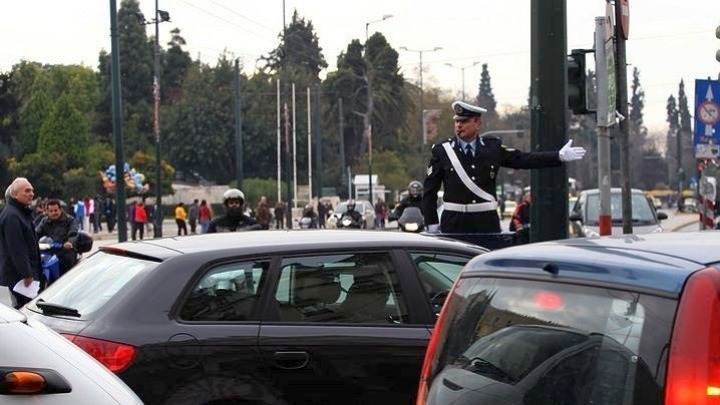 Aποκαταστάθηκε η κυκλοφορία στο Μενίδι και στην οδό Τατοΐου