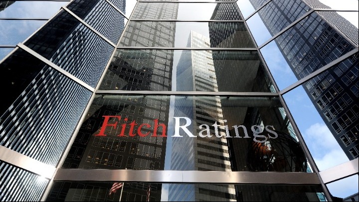 O  Fitch διατήρησε την πιστοληπτική ικανότητα της Ελλάδας στη βαθμίδα “ΒΒΒ-”  και σταθερές τις  προοπτικές (outlook)