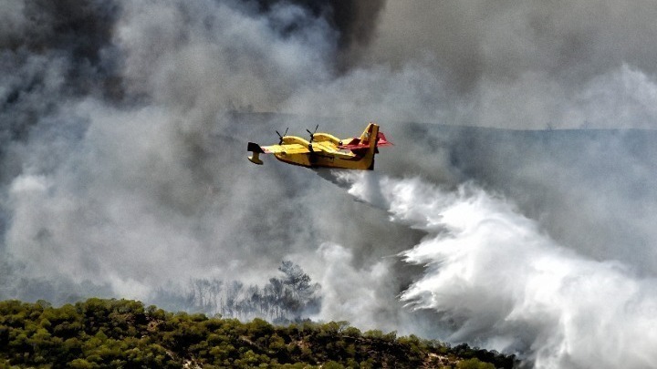 Πολύ υψηλός κίνδυνος πυρκαγιάς σε Αττική, Κρήτη, Κορινθία, Αργολίδα, Βοιωτία, Εύβοια, Έβρο, Ροδόπη