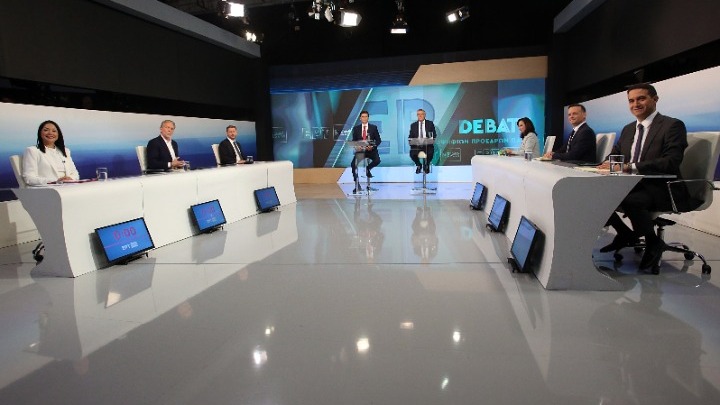 Διαμάχες και ένταση στο debate των υποψηφίων για την προεδρία του ΠΑΣΟΚ σχετικά με τις υποκλοπές