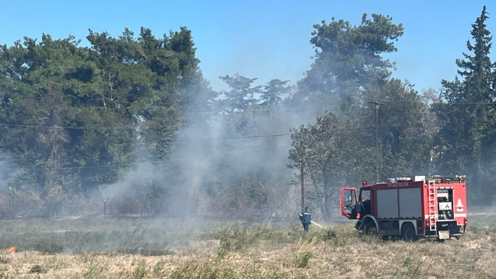 Επιχειρήσεις κατάσβεσης πυρκαγιών στη Χαλκιδική και το Κιλκίς