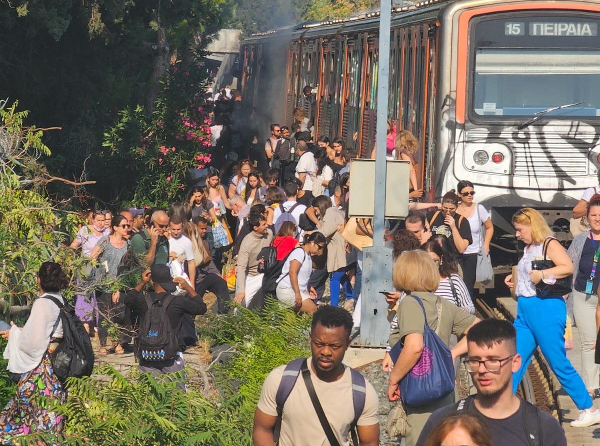 Ενημέρωση ΣΤΑΣΥ για την φωτιά στον Ηλεκτρικό: «Δεν σημειώθηκε φωτιά σε συρμό»