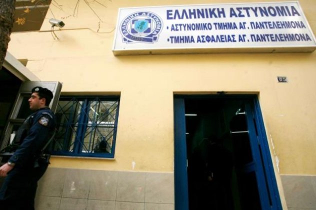 Σοβαρές καταγγελίες από τη Νέα Αριστερά για τον θάνατο μετανάστη στο ΑΤ Αγίου Παντελεήμονα