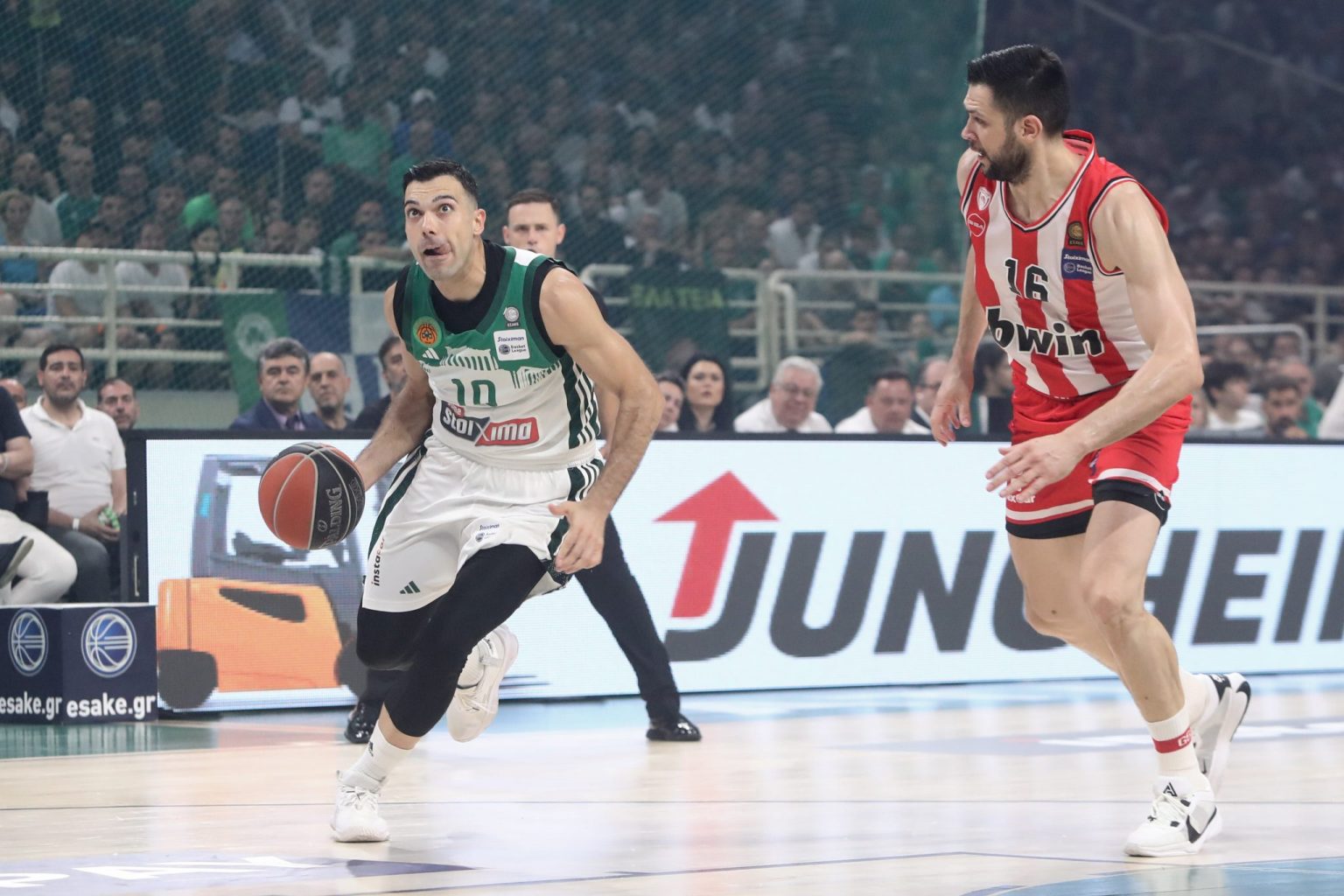 Η μέση ηλικία των ομάδων στην Euroleague: Πού βρίσκονται Ολυμπιακός και Παναθηναϊκός