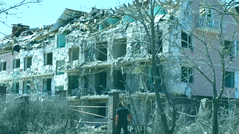 Τέσσερις νεκροί από ρωσικό πυραυλικό πλήγμα στην Οδησσό