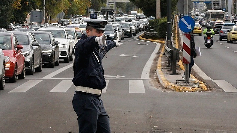 Αυξημένα μέτρα οδικής ασφάλειας κατά τον εορτασμό της 28ης Οκτωβρίου – Απαγόρευση κυκλοφορίας φορτηγών άνω των 3,5 τόνων