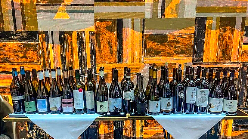 «Λαμπρός οινικός εορτασμός με 50 Great Greek Wines και αστέρια Michelin στο Παρίσι»