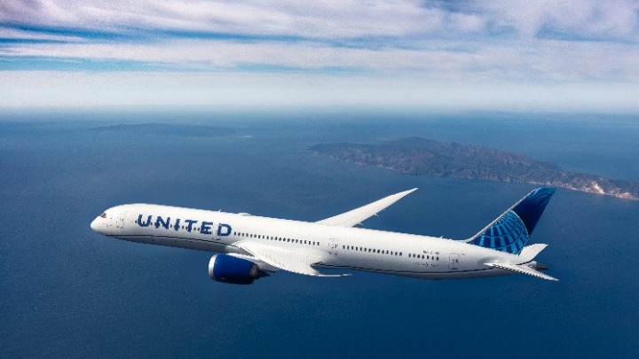 Επέκταση των εποχικών πτήσεων της United Airlines από Αθήνα προς ΗΠΑ το καλοκαίρι του 2025