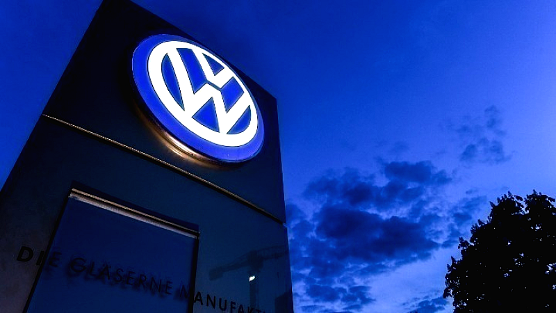 Σχέδια της Volkswagen για κλείσιμο εργοστασίων στην Γερμανία και χιλιάδες απολύσεις