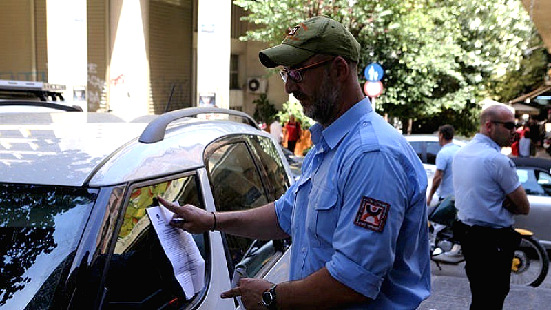 Ηλεκτρονικές κλήσεις: Τέλος στο ροζ χαρτάκι για τους παραβάτες οδηγούς στη Θεσσαλονίκη