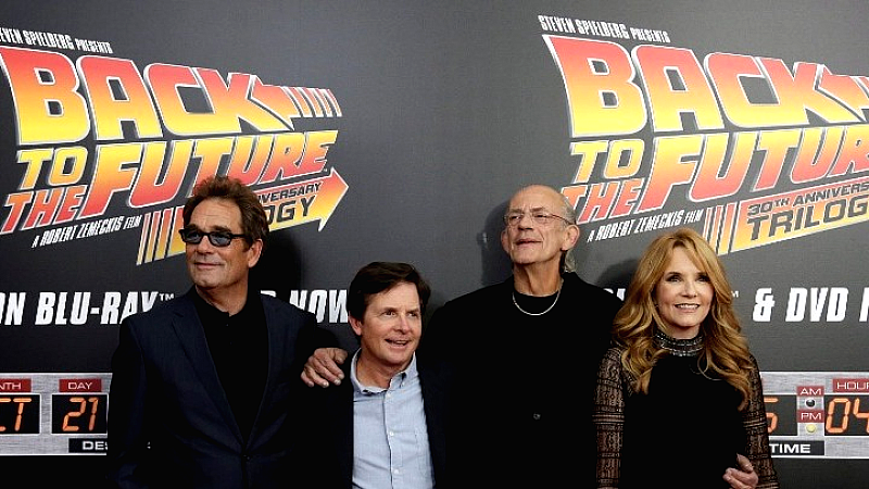 Η επιτυχία του μιούζικαλ «Back to the Future» στο Λονδίνο συνεχίζεται