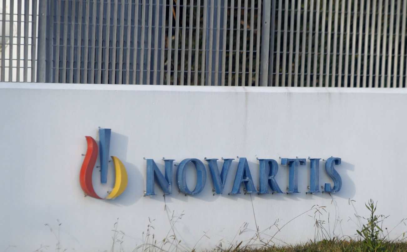 Yπόθεση Novartis: Σκευωρία για τον Σιμόπουλο, ερωτηματικά από την Καφαντάρη, τοξικότητα βλέπει ο Παρασύρης