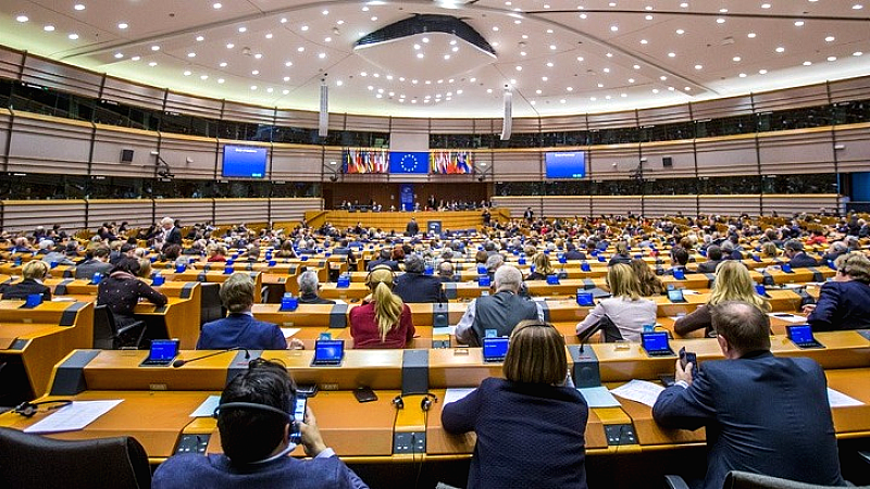 Συμφωνία στο Ευρωπαϊκό Κοινοβούλιο για την έγκριση των 26 Επιτρόπων