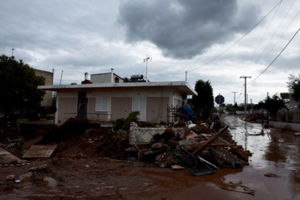 Μάνδρα: Δημόσιες ανησυχίες για την αντιπλημμυρική θωράκιση της περιοχής μετά από ακραία καιρικά φαινόμενα