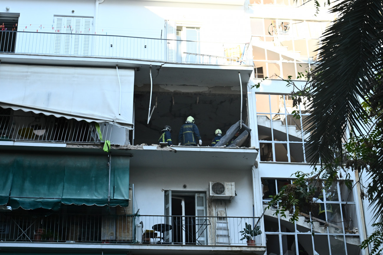 Έκρηξη στους Αμπελόκηπους: Ποινικές διώξεις για τρομοκρατία σε βάρος 31χρονου και δύο γυναικών