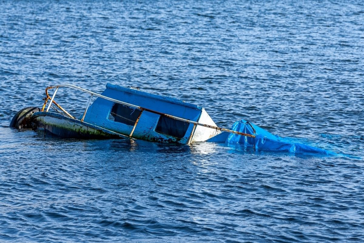 Τουλάχιστον 25 θάνατοι στις Κομόρες μετά την ανατροπή σκάφους από διακινητές