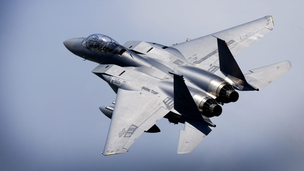 Ενίσχυση των ΗΠΑ στη Μέση Ανατολή με F-15: Μήνυμα στο Ιράν