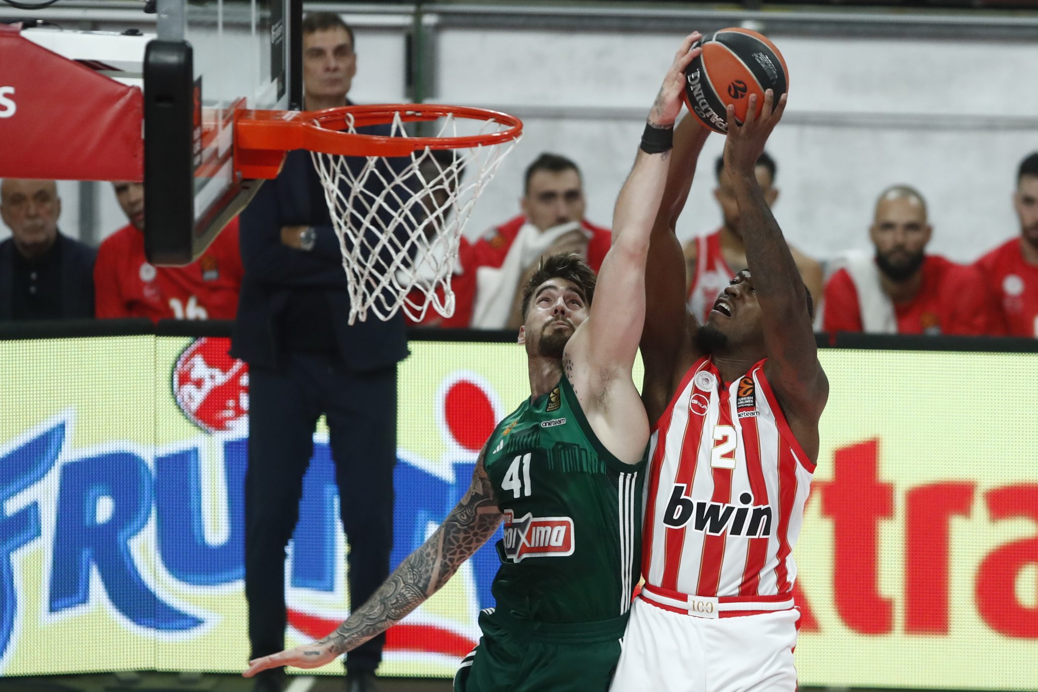 Euroleague Top-10: Σαρωτική νίκη του Ολυμπιακού στο ντέρμπι αιωνίων