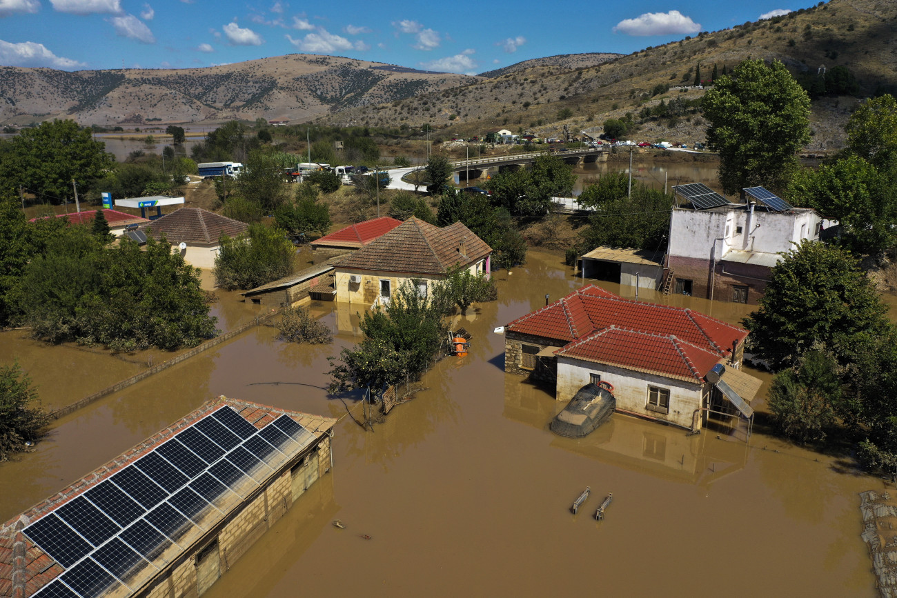 Υποχρεωτική ασφάλιση επιχειρήσεων: Οι αλλαγές μετά τις πλημμύρες και οι νέες ρυθμίσεις