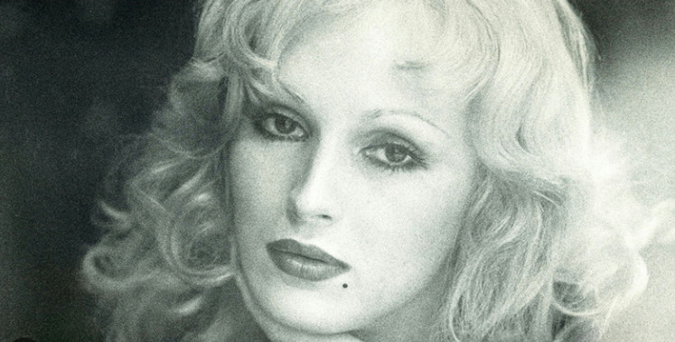 Η Candy Darling: Η ιστορία ενός τρανς ειδώλου που ξαναζωντανεύει στη μεγάλη οθόνη