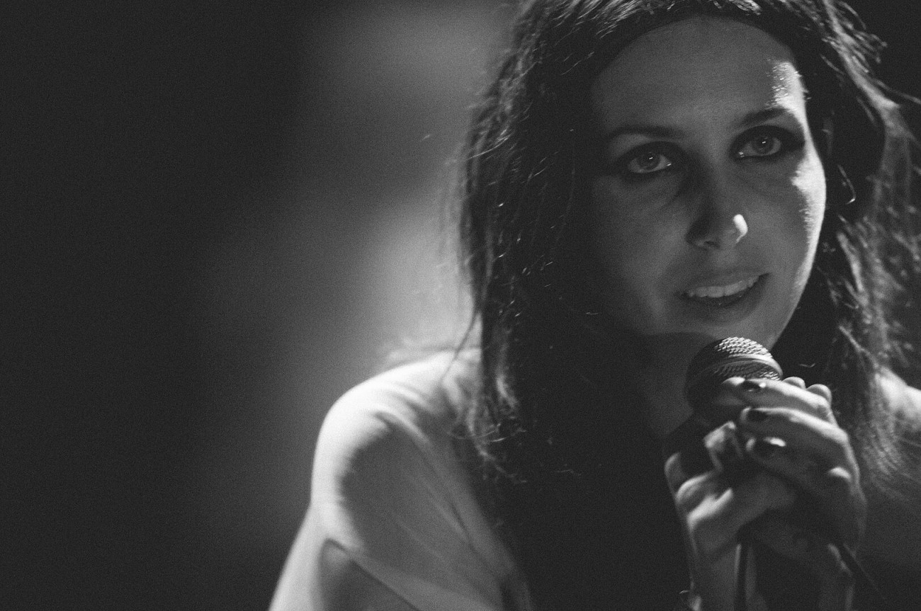 Chelsea Wolfe: Η επιστροφή της ιέρειας του goth