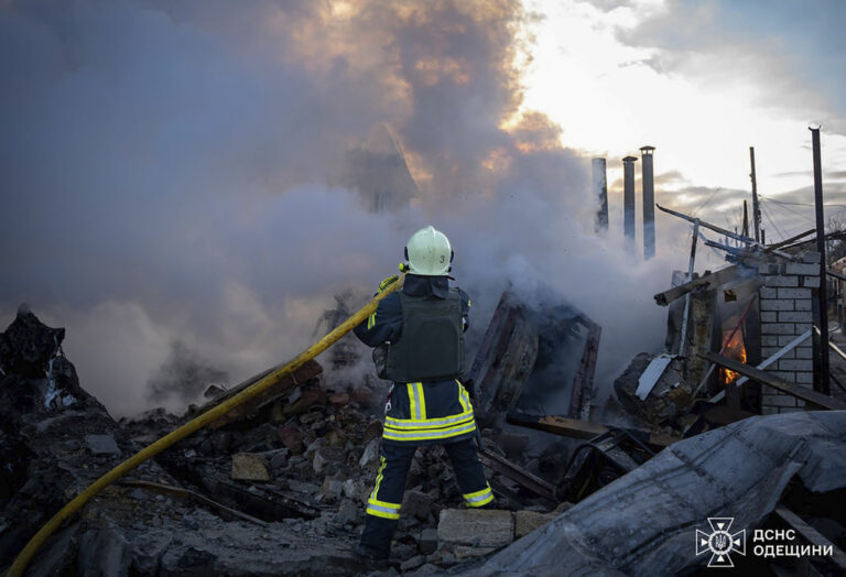 Ουκρανία: Νεκροί και τραυματίες από ρωσικό πλήγμα στην Οδησσό