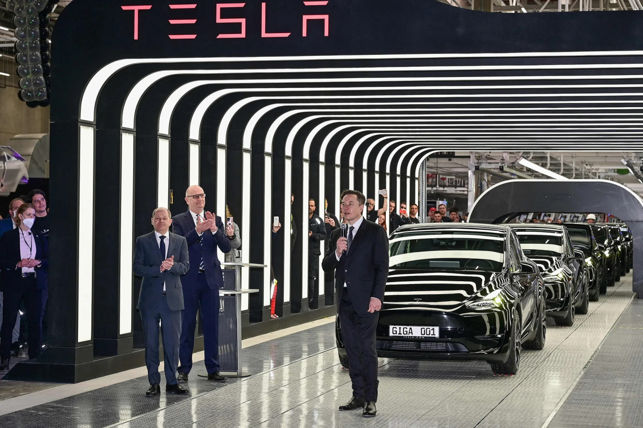 Η Tesla κατατάσσεται ως η πιο επικίνδυνη μάρκα αυτοκινήτου σε θανατηφόρα ατυχήματα