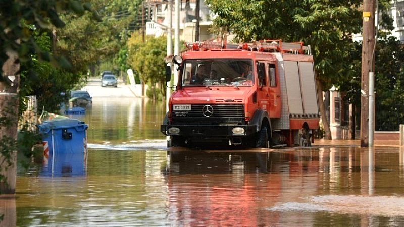 Υψηλός αριθμός κλήσεων προς την Πυροσβεστική λόγω ισχυρών βροχοπτώσεων και καταιγίδων