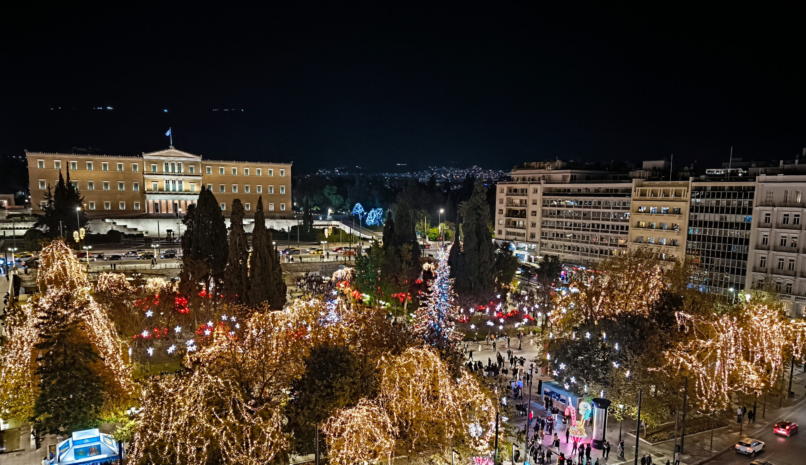 Χριστουγεννιάτικο σκηνικό με χειμωνιάτικο καιρό – Ποιες περιοχές θα κάνουν «λευκά» Χριστούγεννα