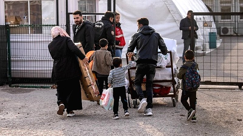 Επιστροφή 7.600 Σύρων πολιτών από την Τουρκία μετά την πτώση του Άσαντ