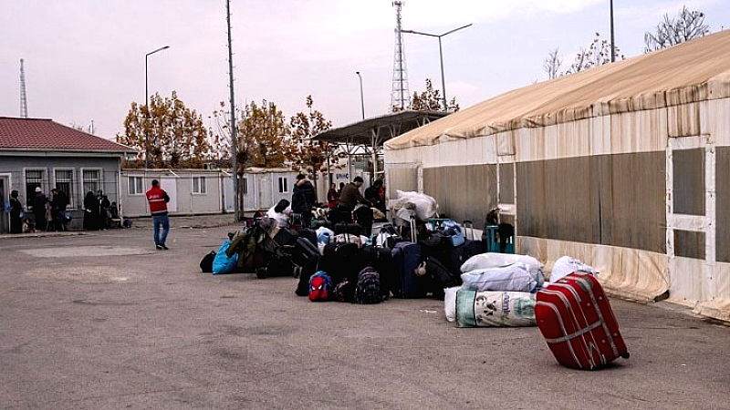 Αύξηση επιστροφών Σύρων προσφύγων στη Συρία: Πάνω από 25.000 άτομα πέρασαν τα τουρκικά σύνορα