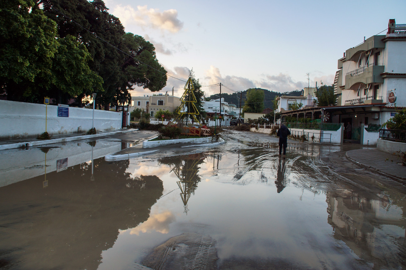 Καταγγελίες της Νέας Αριστεράς για την κακοκαιρία Bora: Άμεσες αποζημιώσεις στους πληγέντες