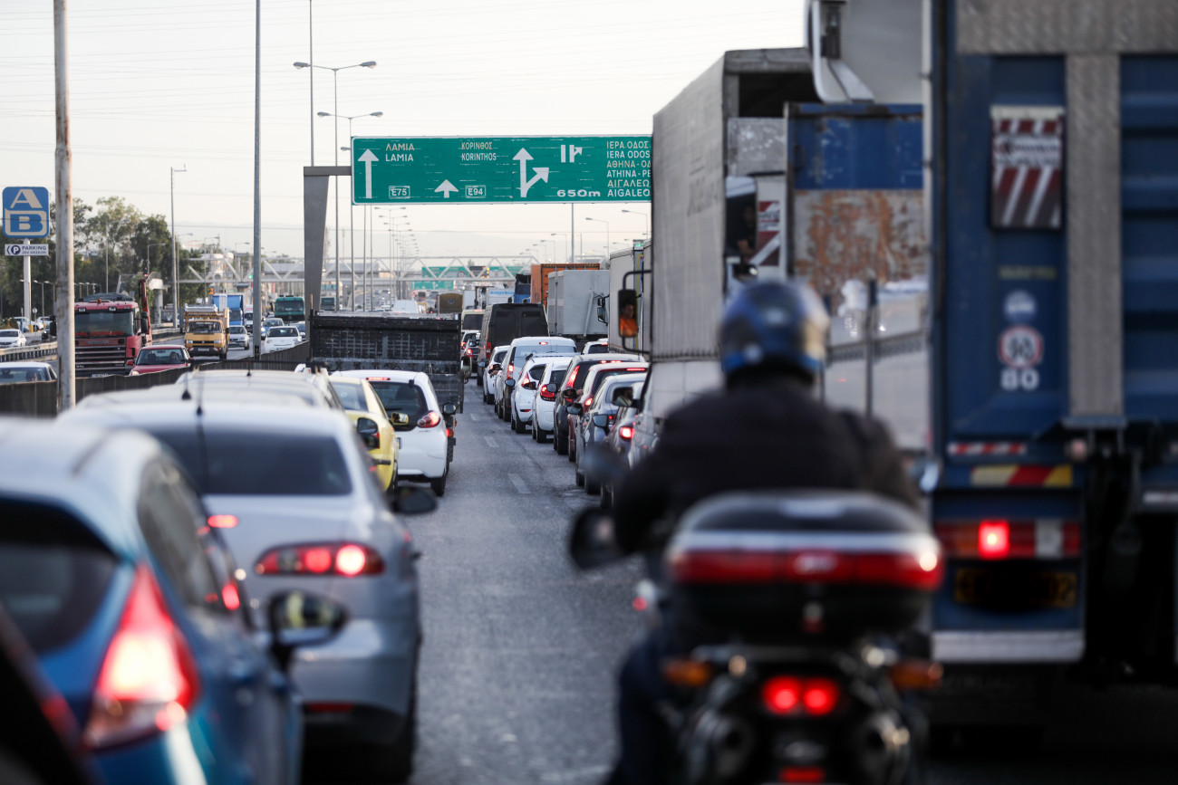 Συγκοινωνιακός αναβρασμός: Στο κόκκινο η λεωφόρος Κηφισού και η Αττική Οδός