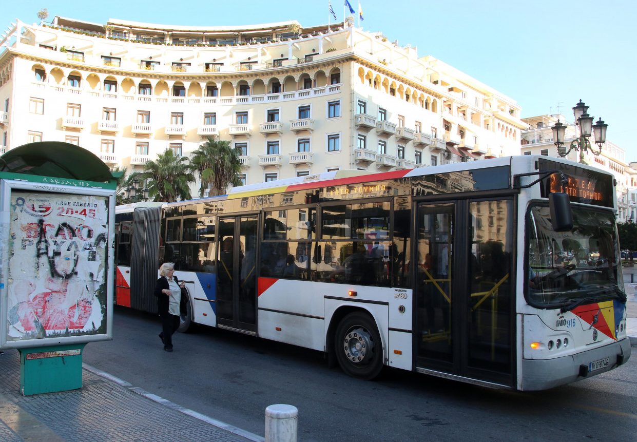 Θεσσαλονίκη: Προβλήματα με νέα εισιτήρια και κάρτες λεωφορείων