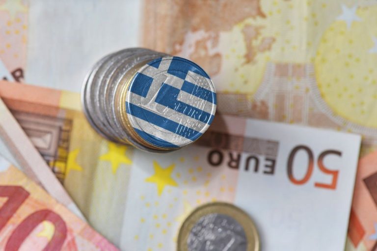 Πώς οι Βρυξέλλες αξιολογούν την ελληνική οικονομία: τα πέντε βασικά ζητήματα