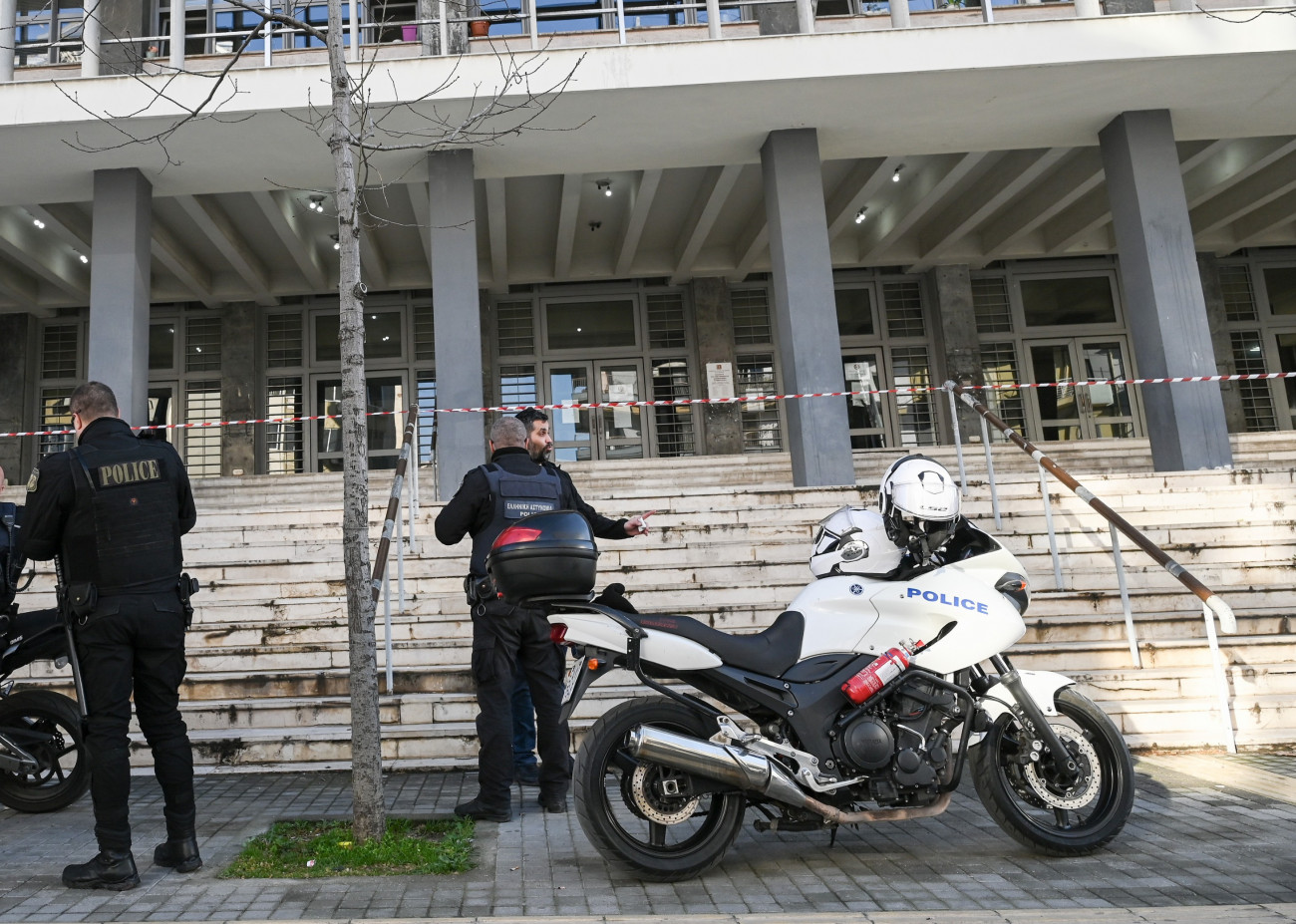 Θεσσαλονίκη: Σοβαρές κατηγορίες σε βάρος άνδρα που απειλούσε με εκρηκτικό μηχανισμό