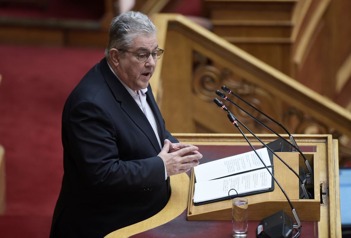 Κουτσούμπας: Η πολιτική απελευθέρωσης των σιδηροδρόμων και η τραγωδία των Τεμπών