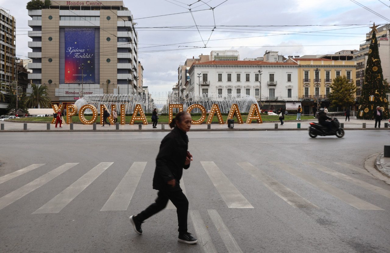 Αθηναίοι εκτός πόλης για τις γιορτές – Κορυφώνεται η έξοδος, ισχύουν αυξημένα μέτρα