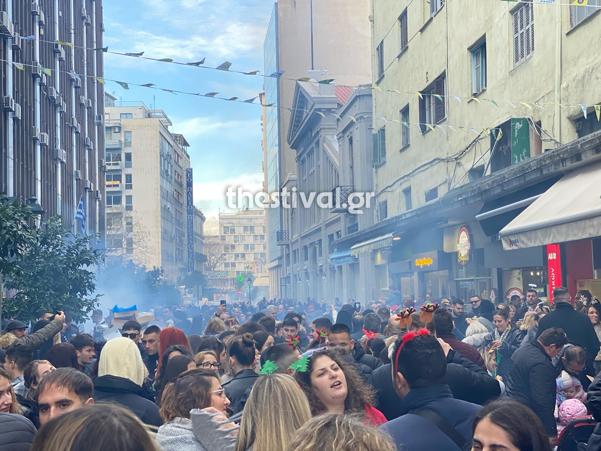 Η Θεσσαλονίκη γιορτάζει με γλέντι και χριστουγεννιάτικη ατμόσφαιρα στη Βασιλέως Ηρακλείου