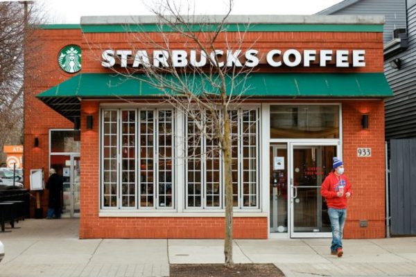 Απεργία 5.000 εργαζομένων της Starbucks: Το 98% των καταστημάτων παραμένει ανοιχτό