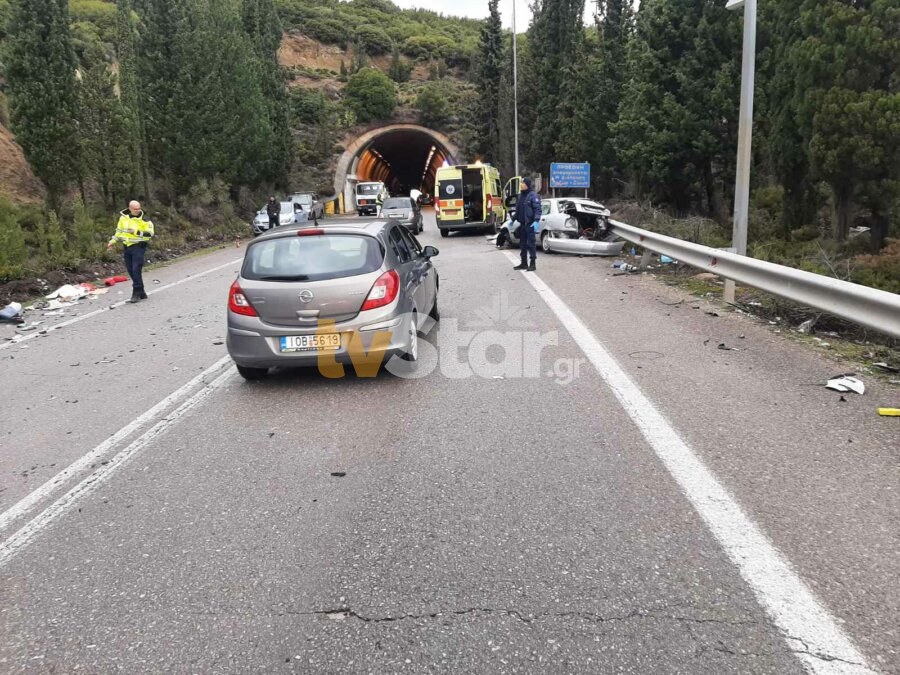 Θανατηφόρο τροχαίο στη Λιβαδειά – Αράχωβα: Φορτηγό συγκρούστηκε με ΙΧ, νεκρός 73χρονος