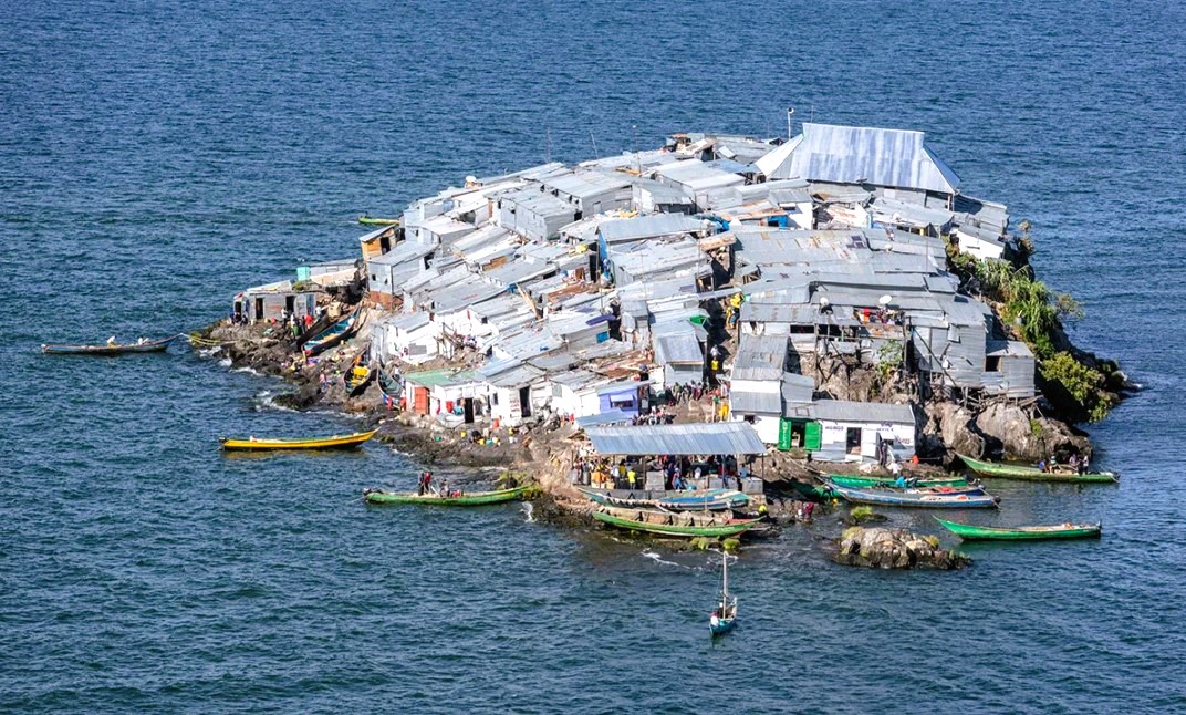 Το μικροσκοπικό νησί του Migingo: μια πολιτεία 500 κατοίκων σε βάθος λίμνης