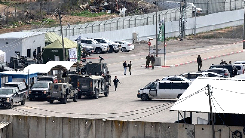 Αναχώρηση λεωφορείων με Παλαιστίνιους κρατούμενους από ισραηλινές φυλακές