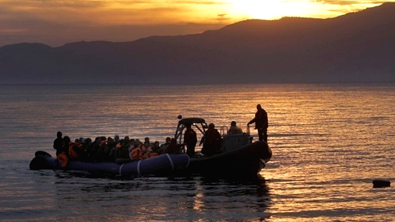 Σοκ στην Τυνησία: 27 πτώματα μεταναστών ανασύρθηκαν μετά από ναυάγια δύο σκαφών – 83 διασώθηκαν